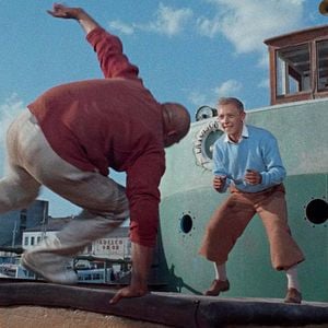 Fotoğraf Tenten ve Altın Post