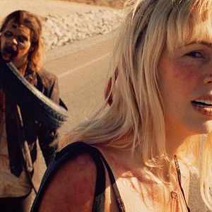 Fotoğraf It Stains The Sands Red