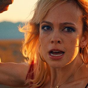 Fotoğraf It Stains The Sands Red