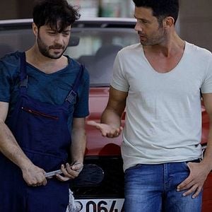 Fotoğraf İki Yalancı