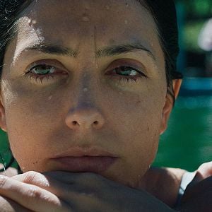 Fotoğraf Una Especie de Familia