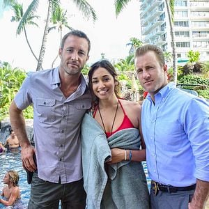 Fotoğraf Alex O'Loughlin