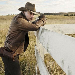 Fotoğraf Logan Marshall-Green