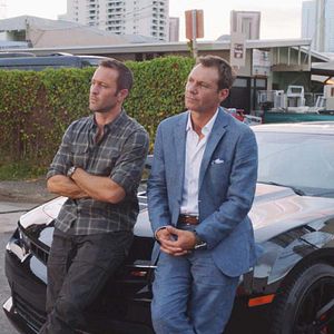 Fotoğraf Alex O'Loughlin