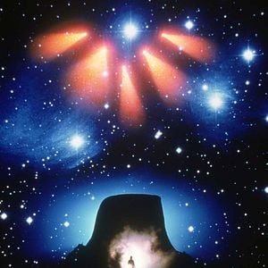 Fotoğraf Üçüncü Türden Yakınlaşmalar