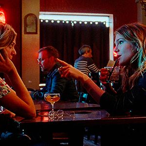 Fotoğraf Golden Exits