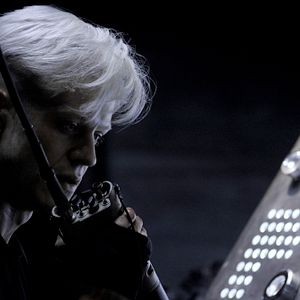 Fotoğraf Iwan Rheon