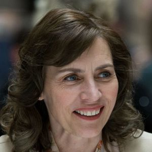 Fotoğraf Saskia Reeves