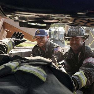 Fotoğraf Taylor Kinney
