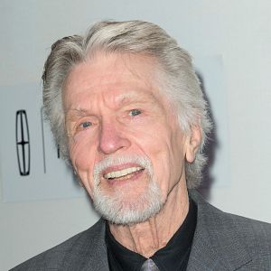 Fotoğraf Tom Skerritt
