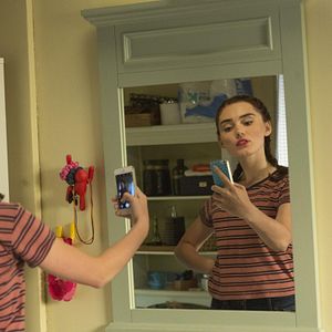 Fotoğraf Meg Donnelly