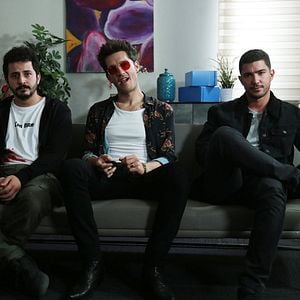 Fotoğraf Klavye Delikanlıları