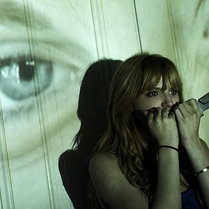 Fotoğraf Keep Watching