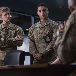 Fotoğraf Charlie Barnett