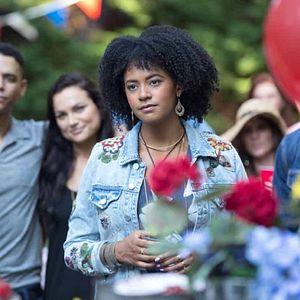 Fotoğraf Charlie Barnett