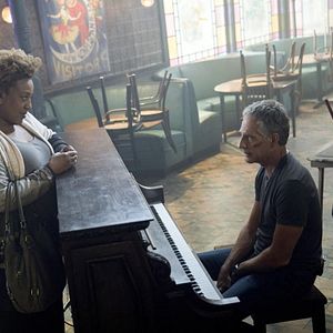 Fotoğraf CCH Pounder