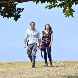 Fotoğraf Alex O'Loughlin