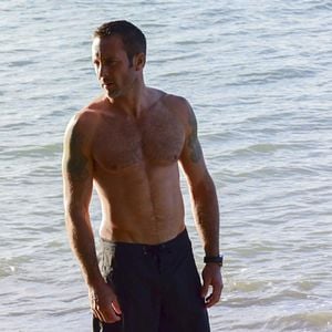 Fotoğraf Alex O'Loughlin