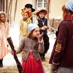 Fotoğraf Küçük Cadı