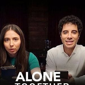 Fotoğraf Alone Together