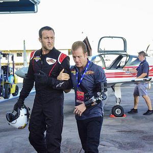 Fotoğraf Alex O'Loughlin