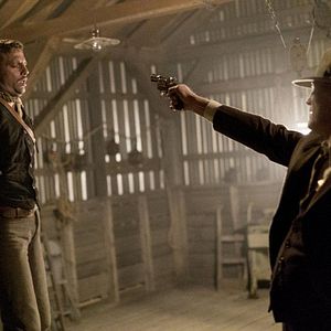 Fotoğraf Logan Marshall-Green