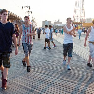 Fotoğraf Harris Dickinson