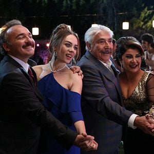 Fotoğraf Aile Arasında