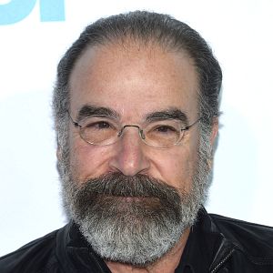 Fotoğraf Mandy Patinkin