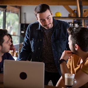 Fotoğraf Enes Batur Hayal Mi Gerçek Mi?