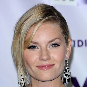 Fotoğraf Elisha Cuthbert