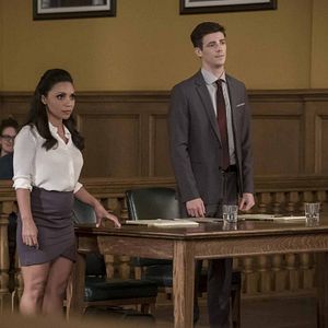 Fotoğraf Grant Gustin