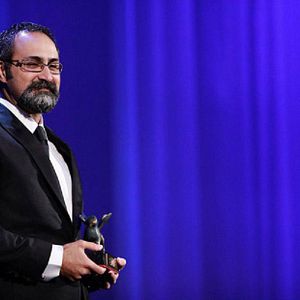 Fotoğraf Bedoune Tarikh, Bedoune Emza