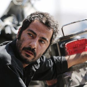 Fotoğraf Bedoune Tarikh, Bedoune Emza