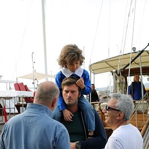 Fotoğraf Hadi Be Oğlum