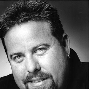 Fotoğraf Shane Jacobson