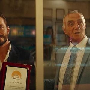 Fotoğraf Ailecek Şaşkınız