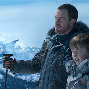 Fotoğraf Lost in Space (2018)