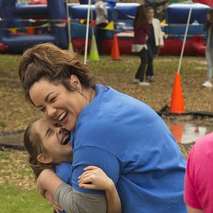 Fotoğraf Katy Mixon