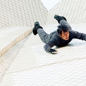 Fotoğraf Bleeding Steel