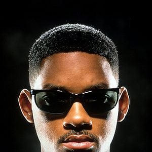 Fotoğraf Siyah Giyen Adamlar