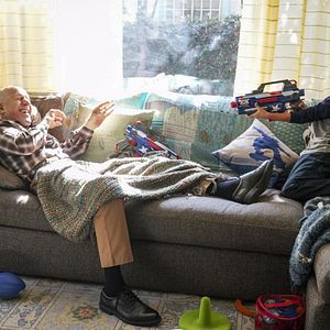 Fotoğraf Daniel J. Travanti