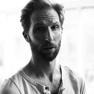 Fotoğraf Blake DeLong