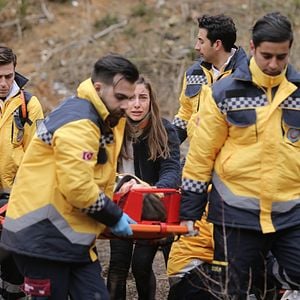 Fotoğraf Kırgın Çiçekler