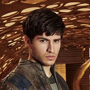 Fotoğraf Cameron Cuffe
