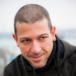 Fotoğraf Toprak Sergen