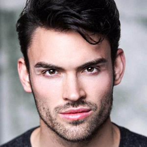 Fotoğraf Arron Blake