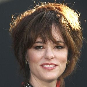 Fotoğraf Parker Posey