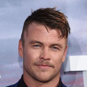 Fotoğraf Luke Hemsworth