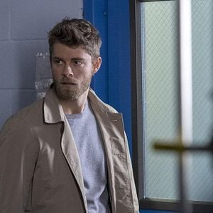 Fotoğraf Luke Mitchell